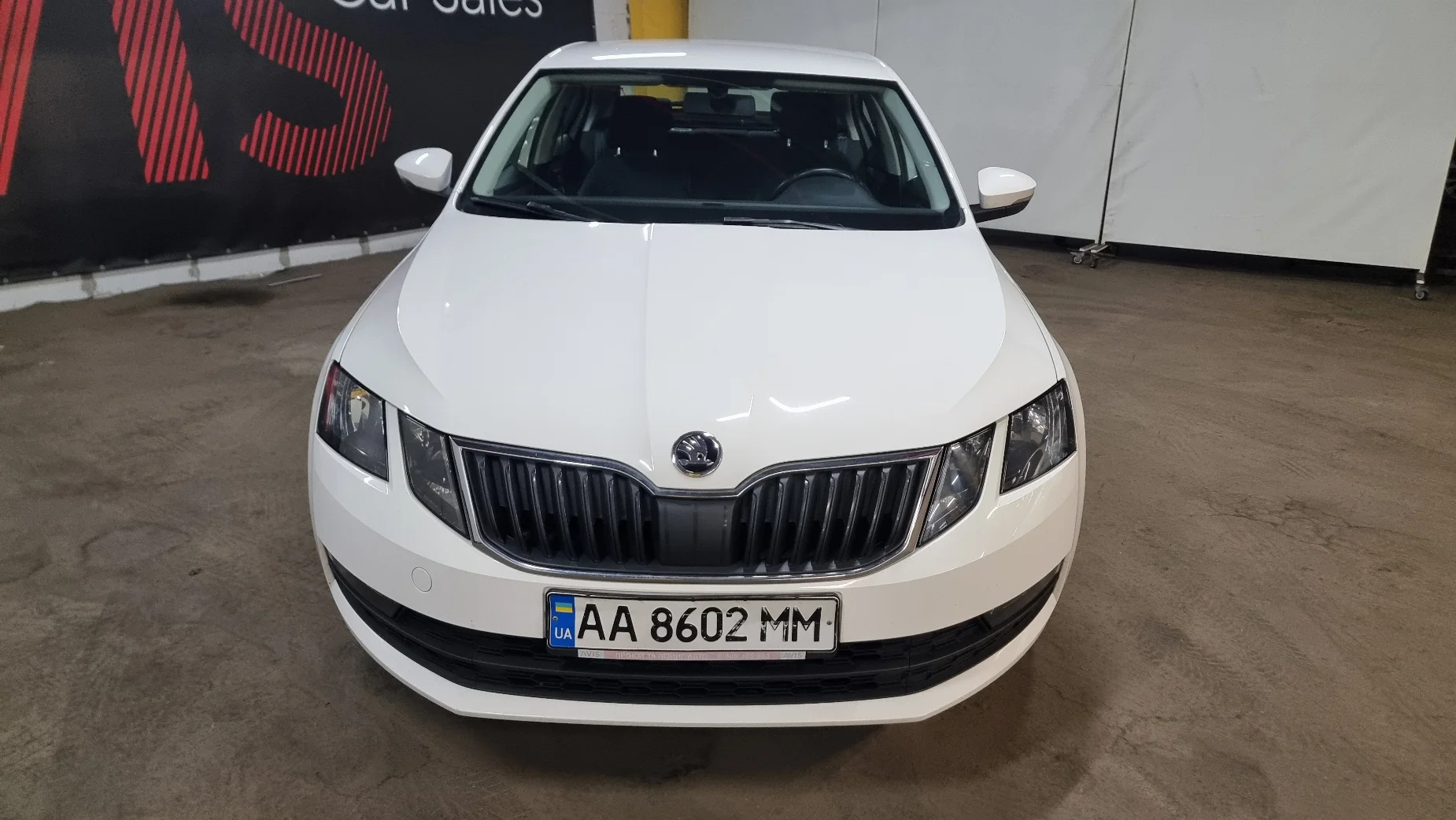 Skoda Octavia photo